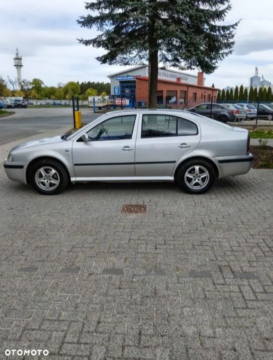 Skoda Octavia 2.0 Elegance - 5