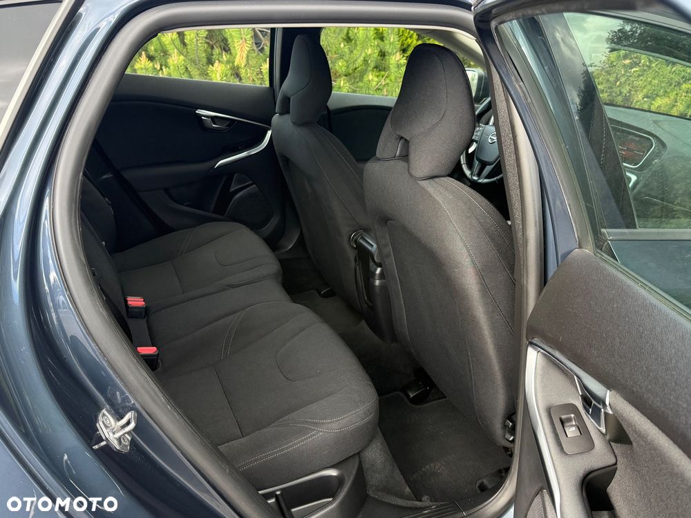 Volvo V40 - 8