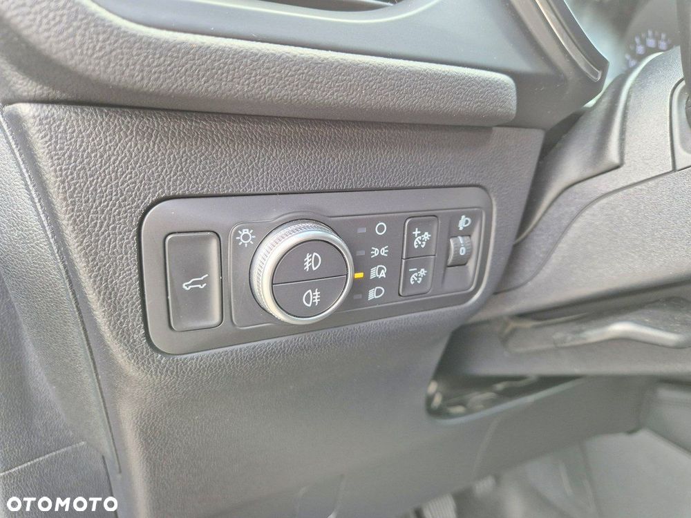 Ford Kuga - 29