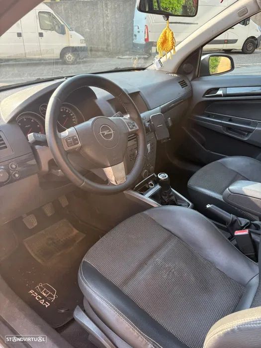 Opel Astra 1.3 CDTI Elegance - 2