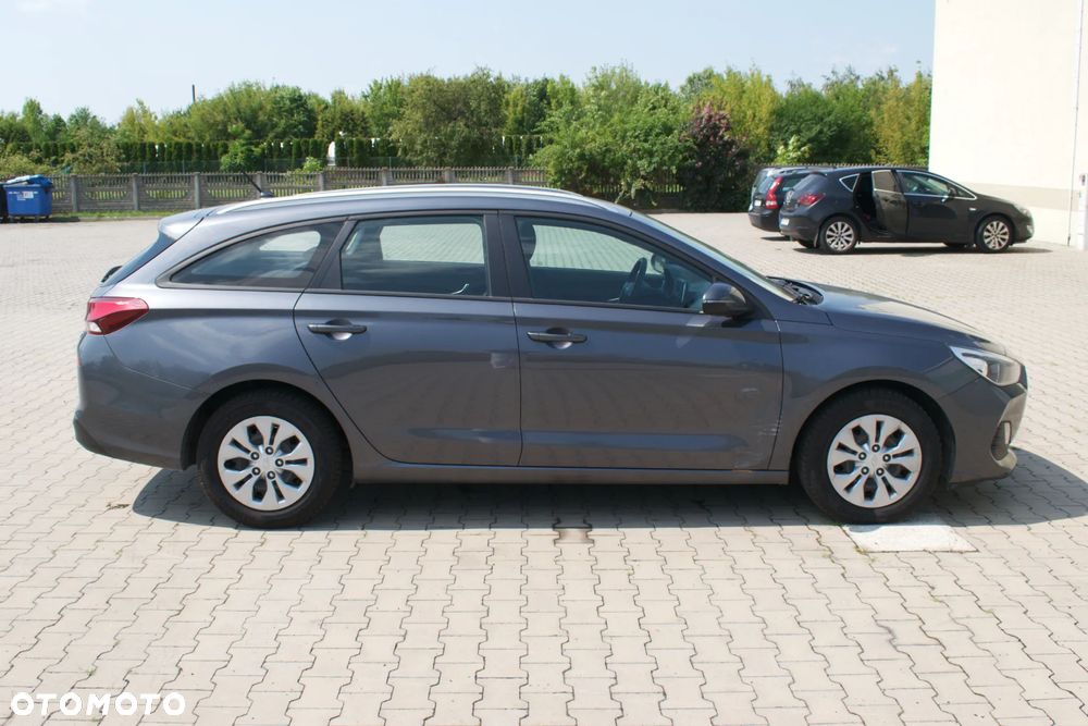 Hyundai i30 1.4 Comfort - 3