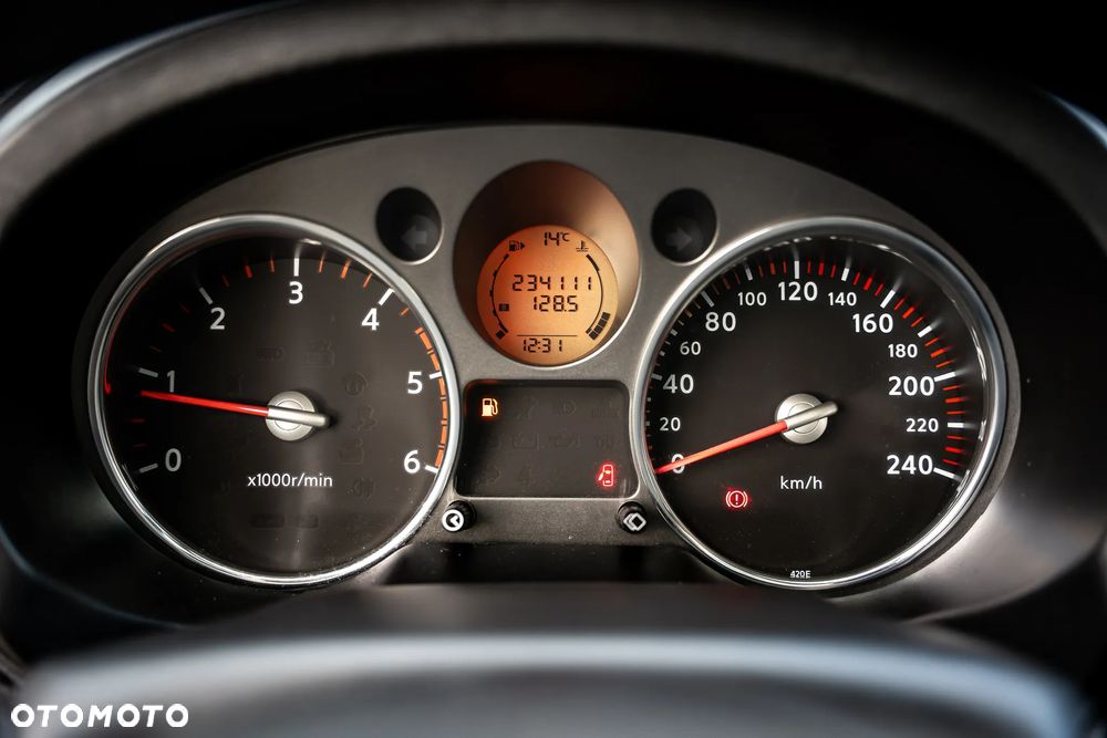 Nissan X-Trail 2.0 dCi 4x4 DPF Platinum - 36