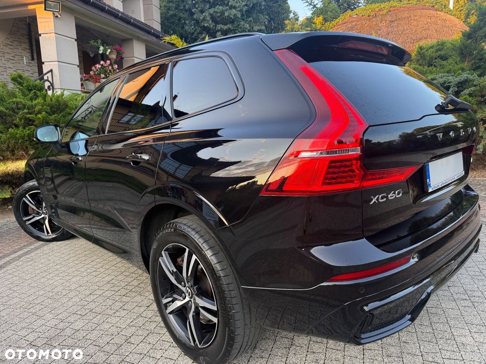 Volvo XC 60 B4 B Plus Dark - 13