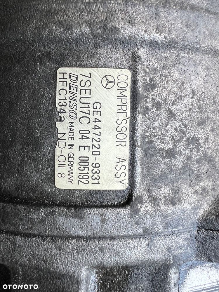 Sprężarka klimatyzacji kompresor DENSO 7SEU17C 2.7cdi 2.2cdi - 2