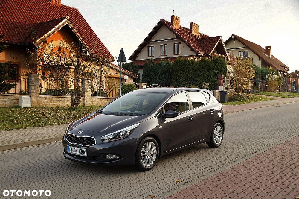 Kia Ceed 1.4 CVVT Attract - 4