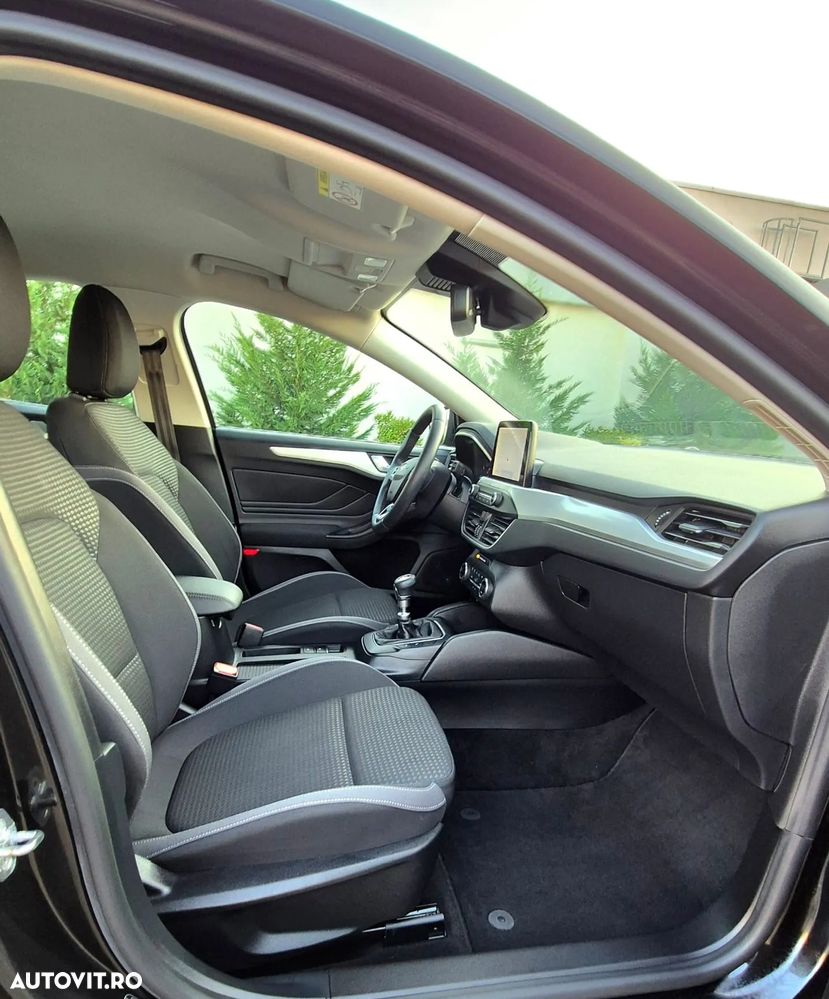 Ford Focus 1.5 EcoBlue Start-Stopp-System TITANIUM - 4