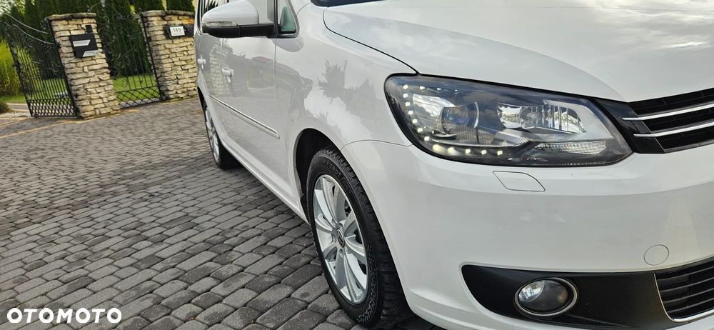Volkswagen Touran 2.0 TDI DPF Highline DSG - 18
