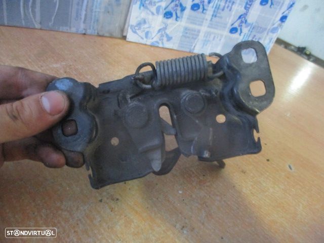 Fecho Fec4779 DODGE CALIBER 2008 2.0 CRD 140CV 5P PRETO CAPOT Manual - 2