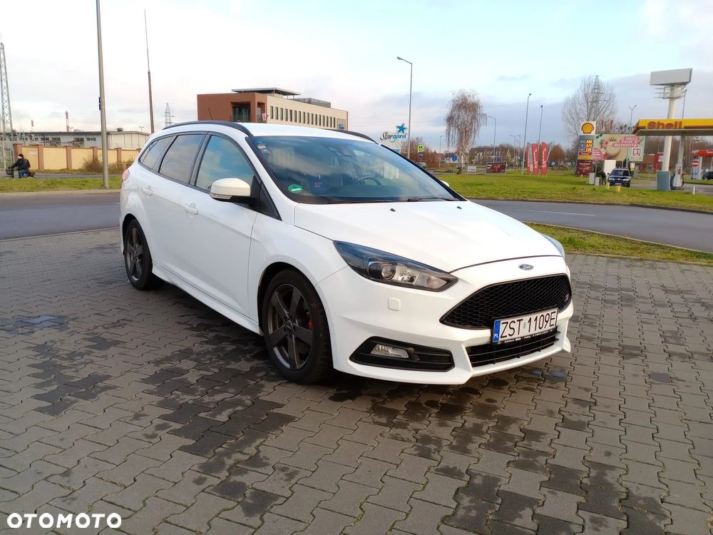 Ford Focus ST - 2