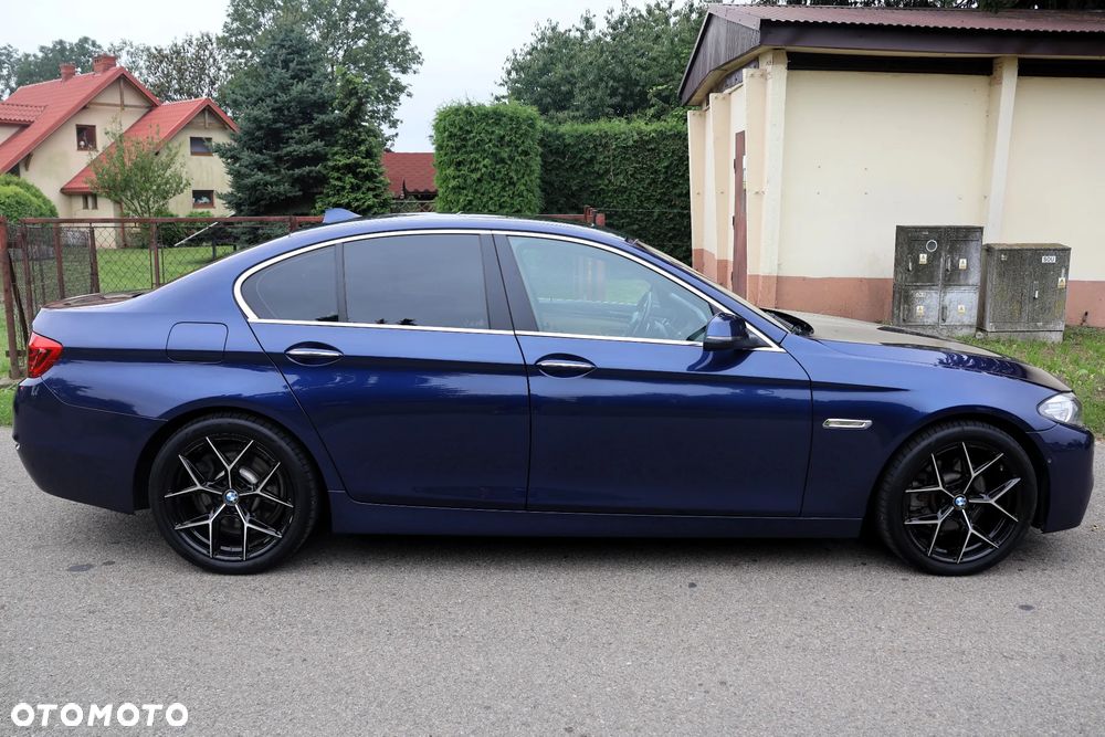 BMW Seria 5 528i xDrive - 3