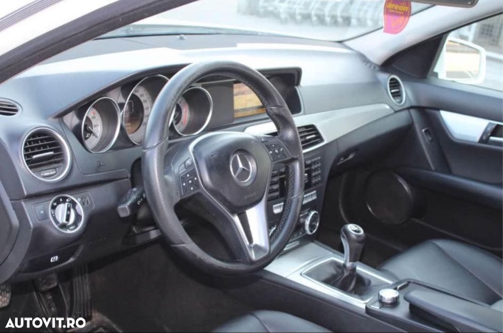 Mercedes-Benz C - 5