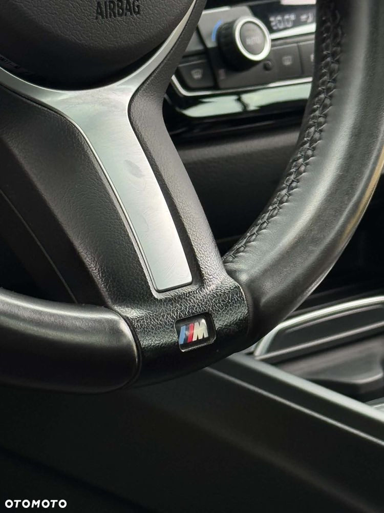 BMW 3GT 318d Sport Line - 10