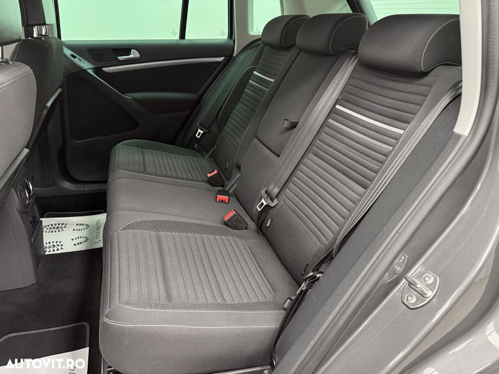 Volkswagen Tiguan - 19