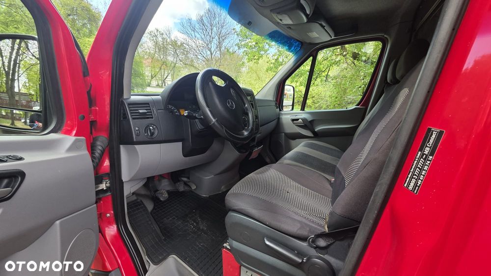 Mercedes-Benz Sprinter - 16