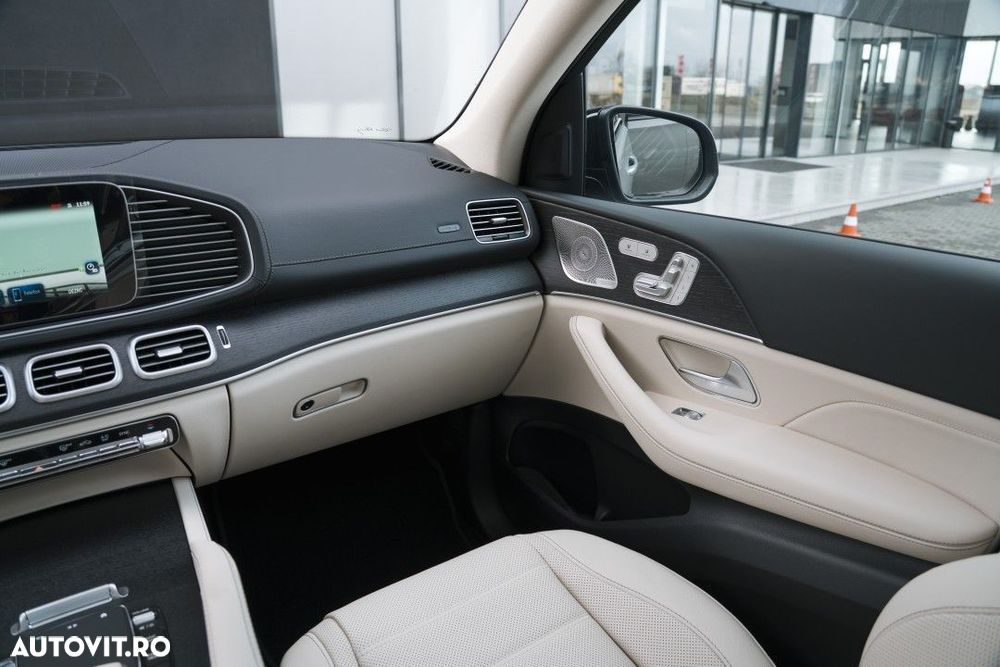 Mercedes-Benz GLS - 9