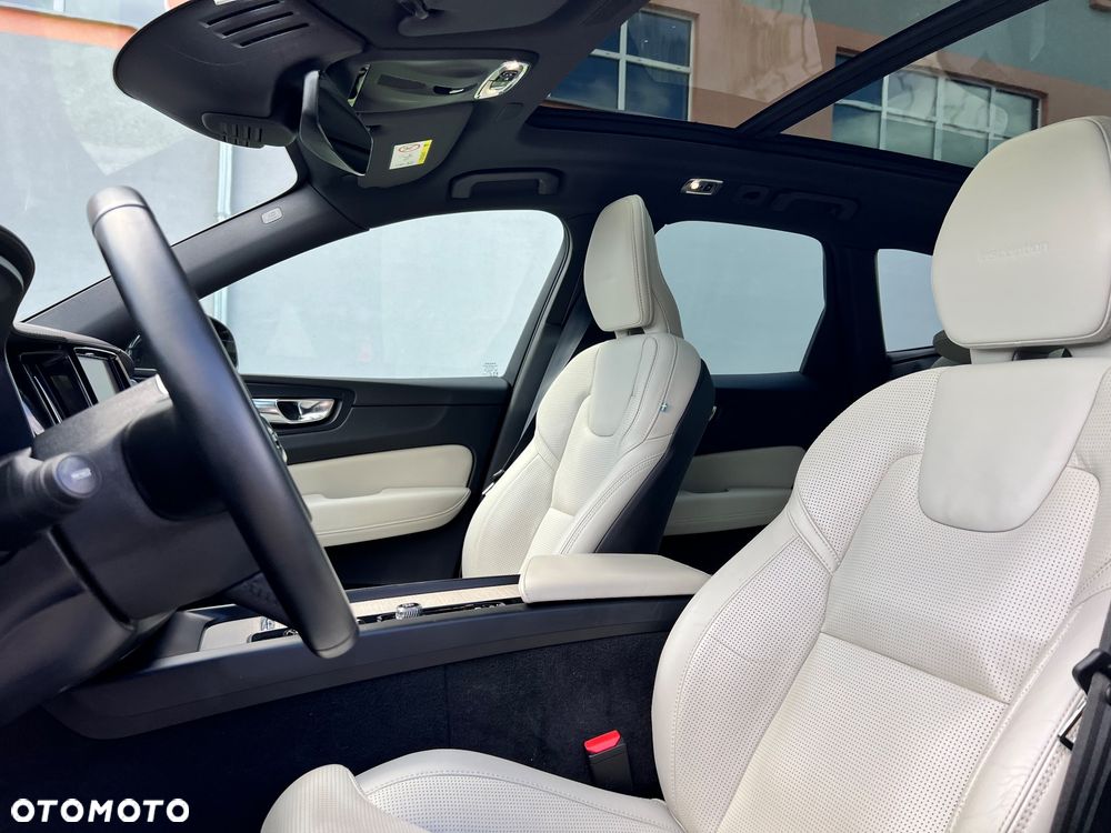 Volvo XC 60 B4 D AWD Geartronic Inscription - 26