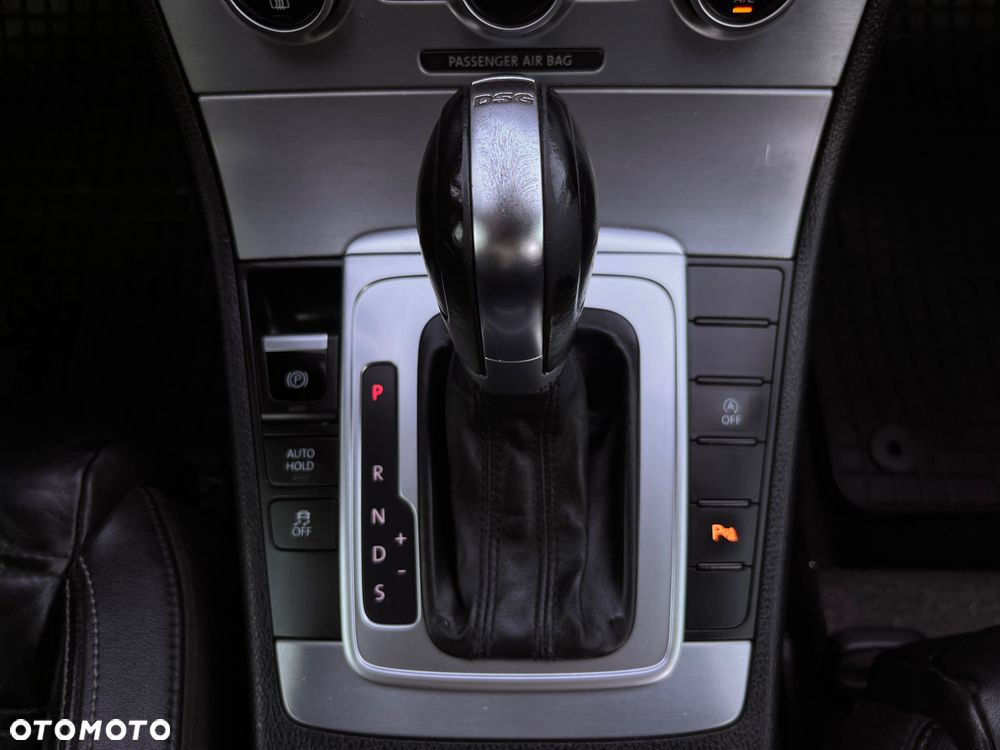 Volkswagen CC 2.0 TDI DPF BMT DSG - 14