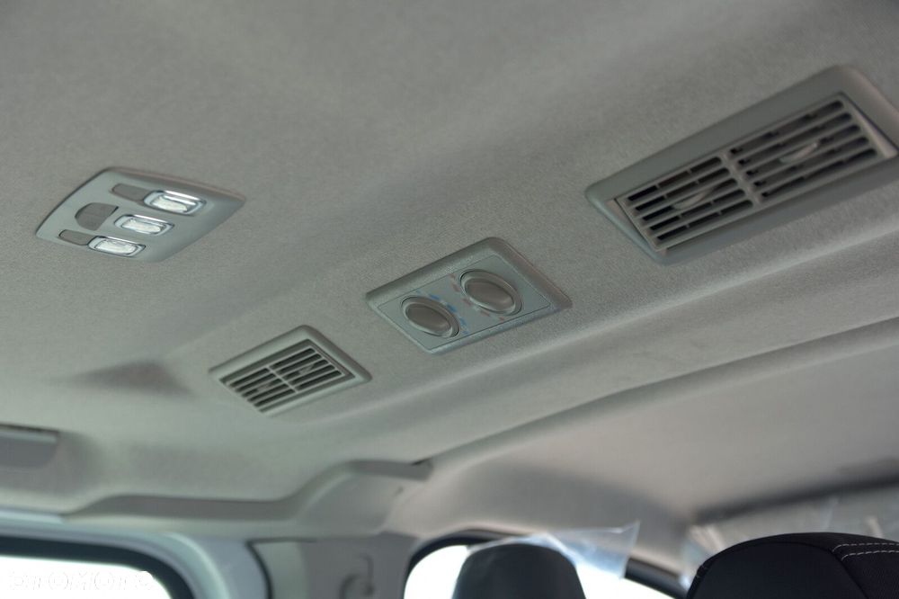 Renault Trafic - 26