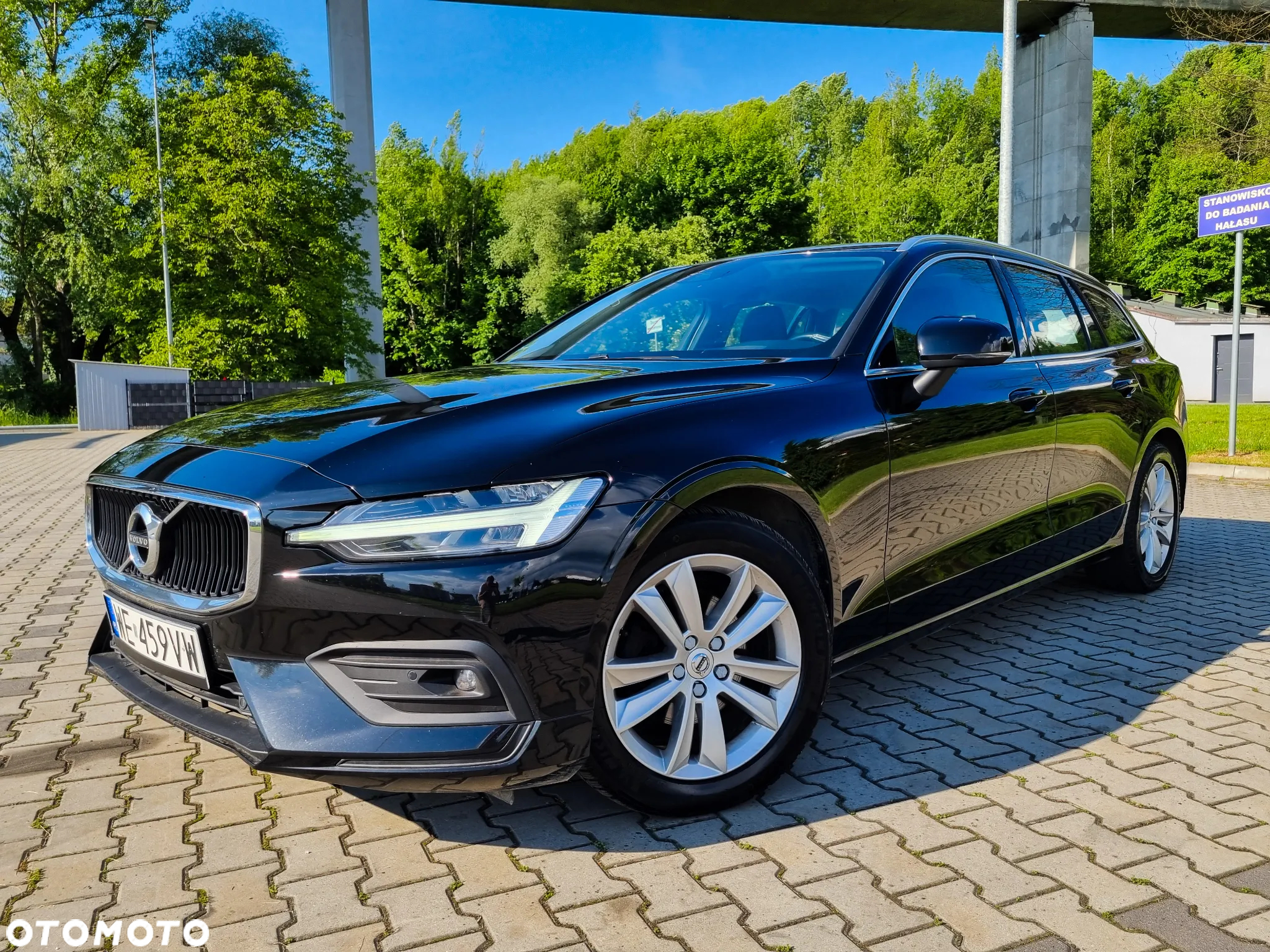 Volvo V60 D4 Momentum Pro - 13