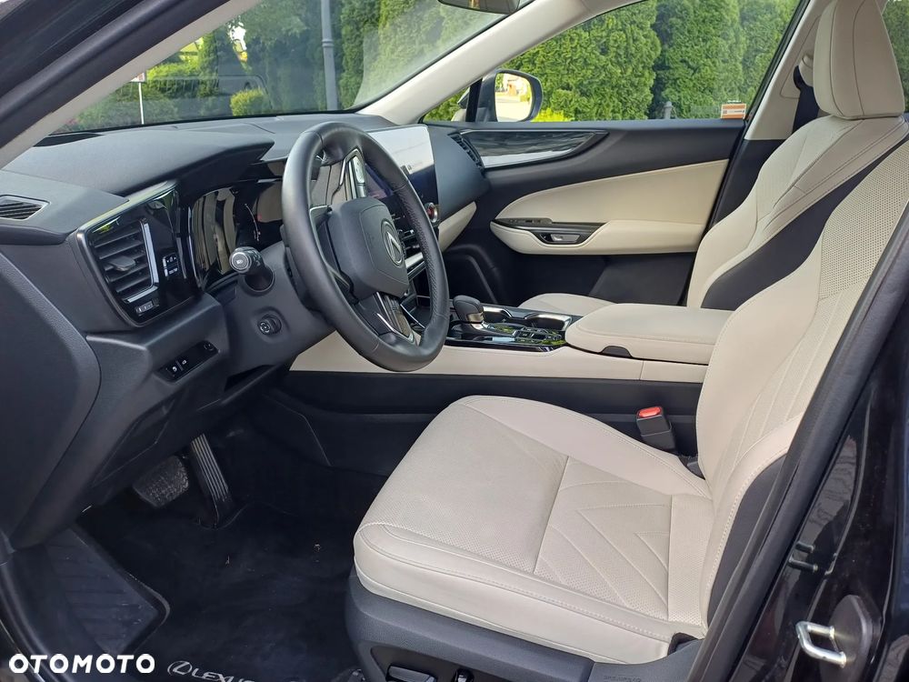 Lexus NX 450h+ Prestige AWD - 6