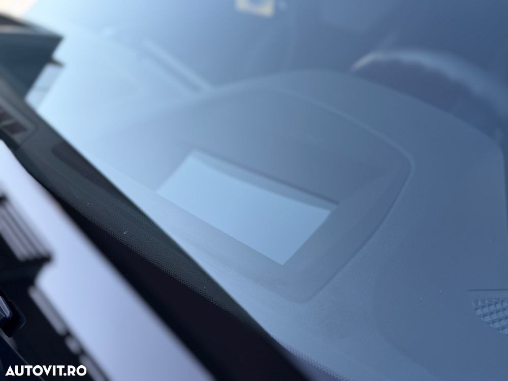 BMW Seria 3 320d Aut. Edition M Sport Shadow - 32