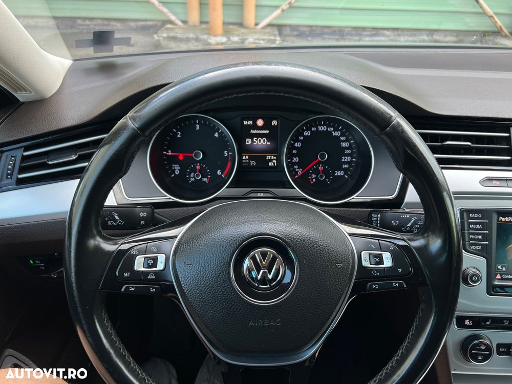 Volkswagen Passat 2.0 TDI (BlueMotion Technology) Comfortline - 15