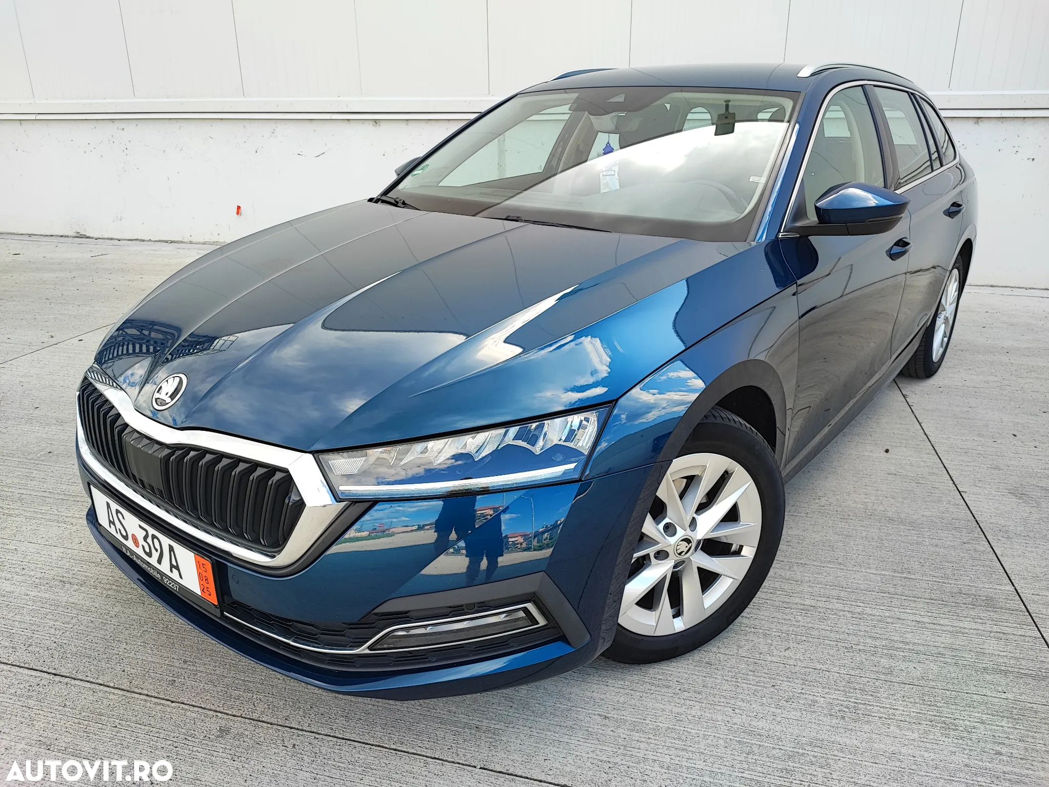 Skoda Octavia 2.0 TDI DSG Clever - 2