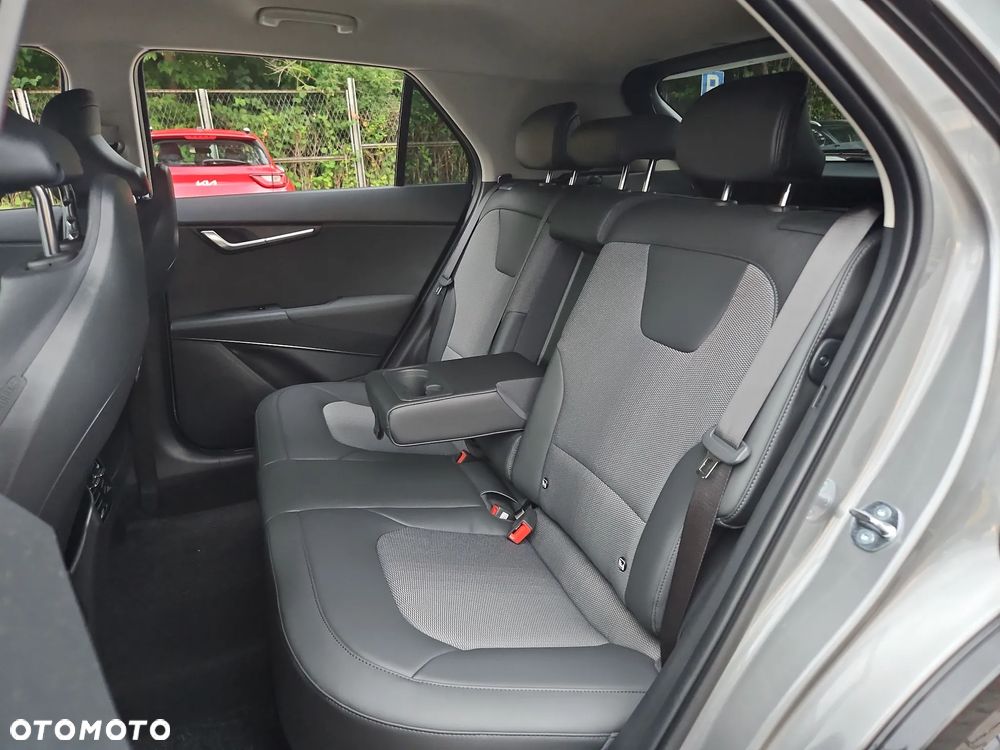 Kia Niro 1.6 GDI Hybrid L - 16