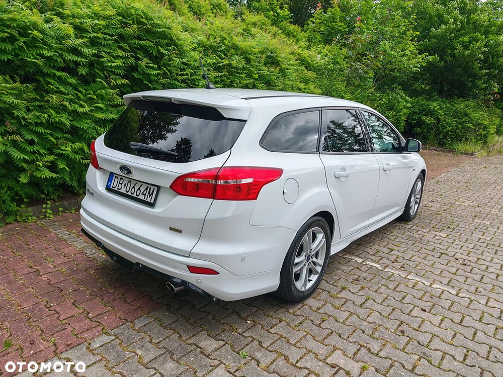Ford Focus 1.5 EcoBoost STart-Stopp-System ST-LINE - 5