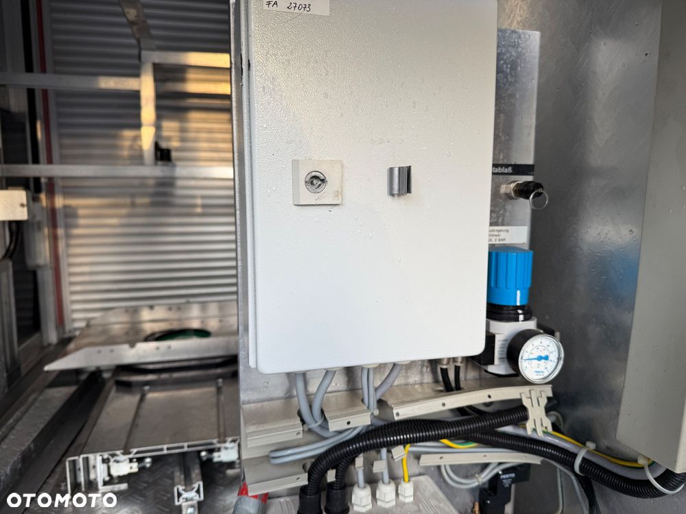 Mercedes-Benz ATEGO 818 4x2 - 16