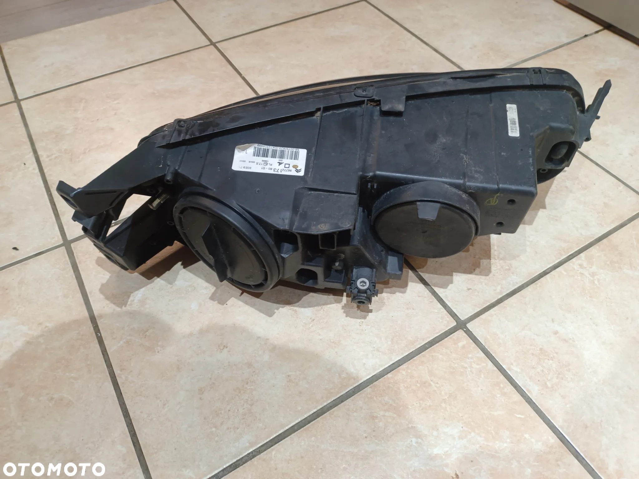 Citroen C4 Picasso 2 lampa lewa przód eu - 2