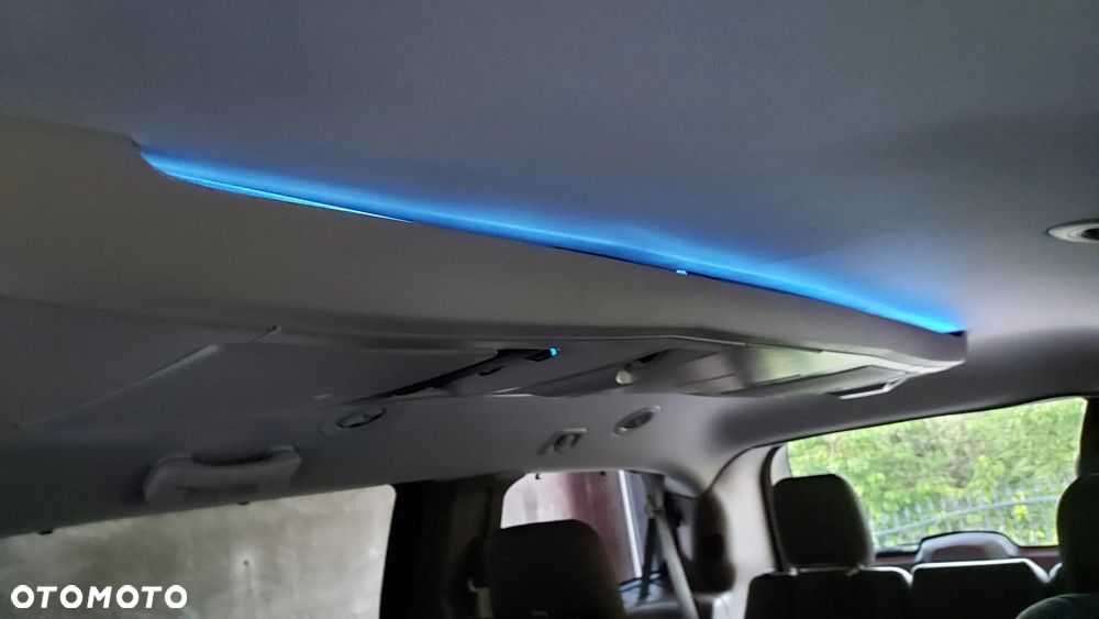 Chrysler Town & Country 3.6 Limited - 36