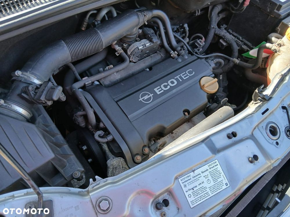 Opel Meriva 1.4 Essentia - 9