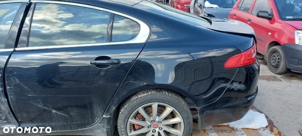 JAGUAR xf 2,2 200km pompa wspomagania - 9