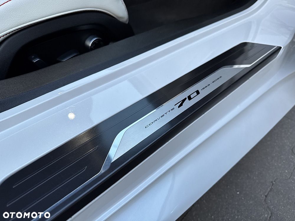 Chevrolet Corvette - 29
