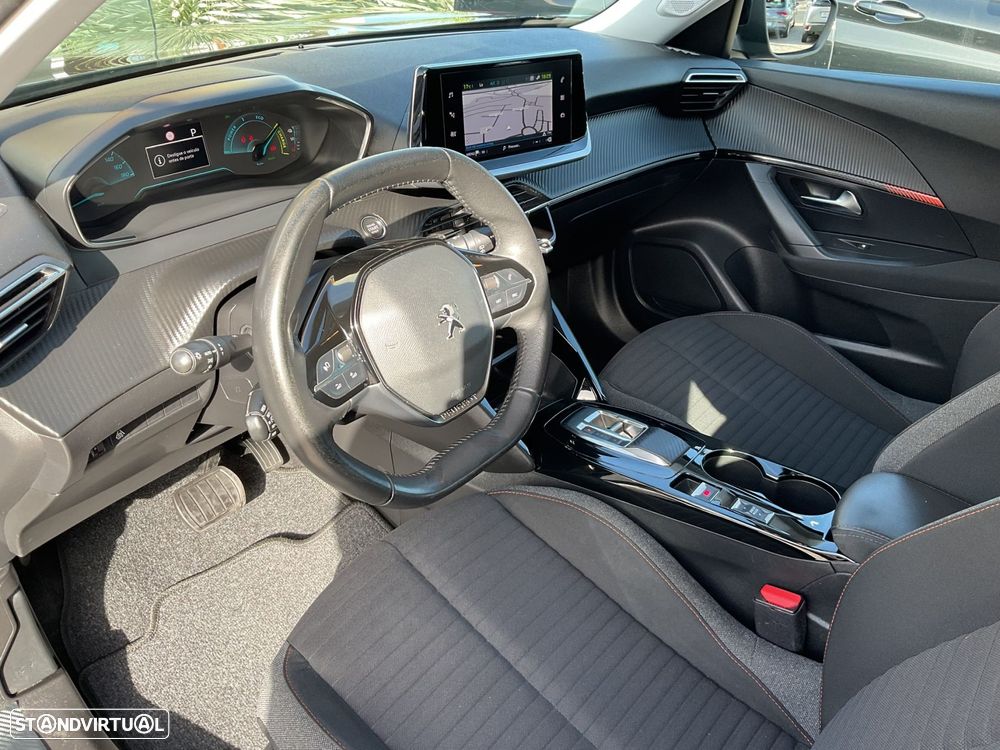 Peugeot e-2008 50 kWh Active - 17