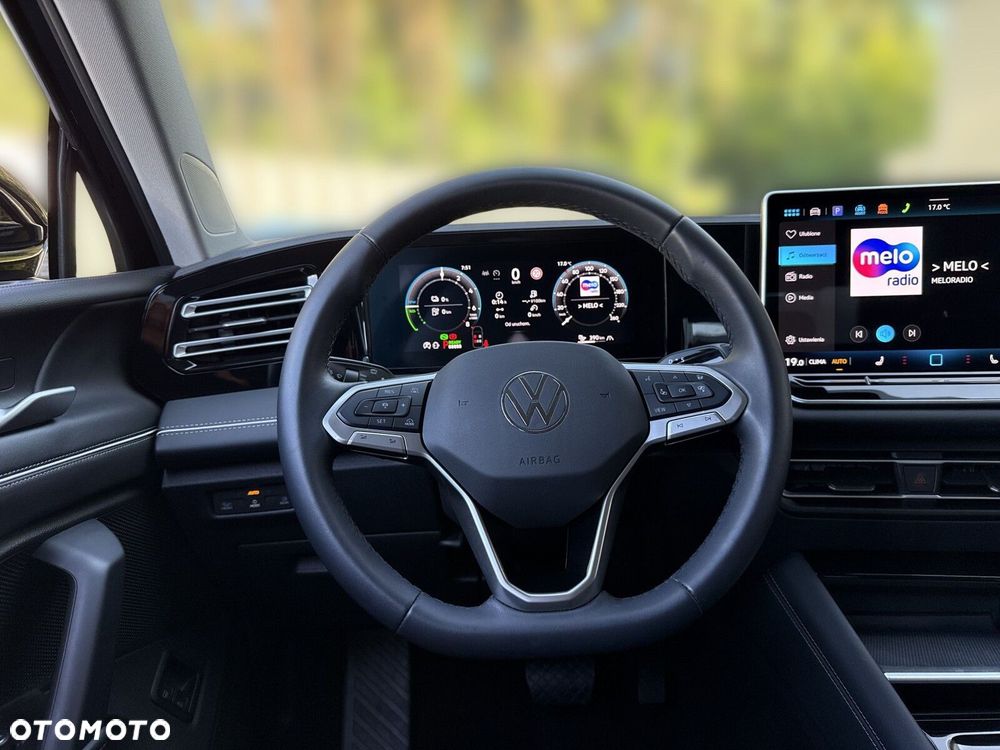Volkswagen Tiguan - 22