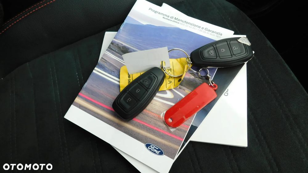 Ford Kuga ver-2-5-duratec-phev-st--line-x - 35