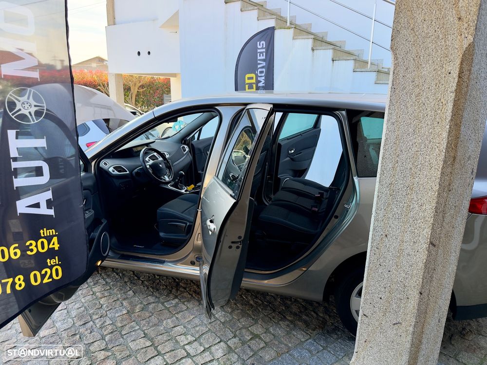 Renault Grand Scénic 1.5 dCi Dynamique S 7L - 33