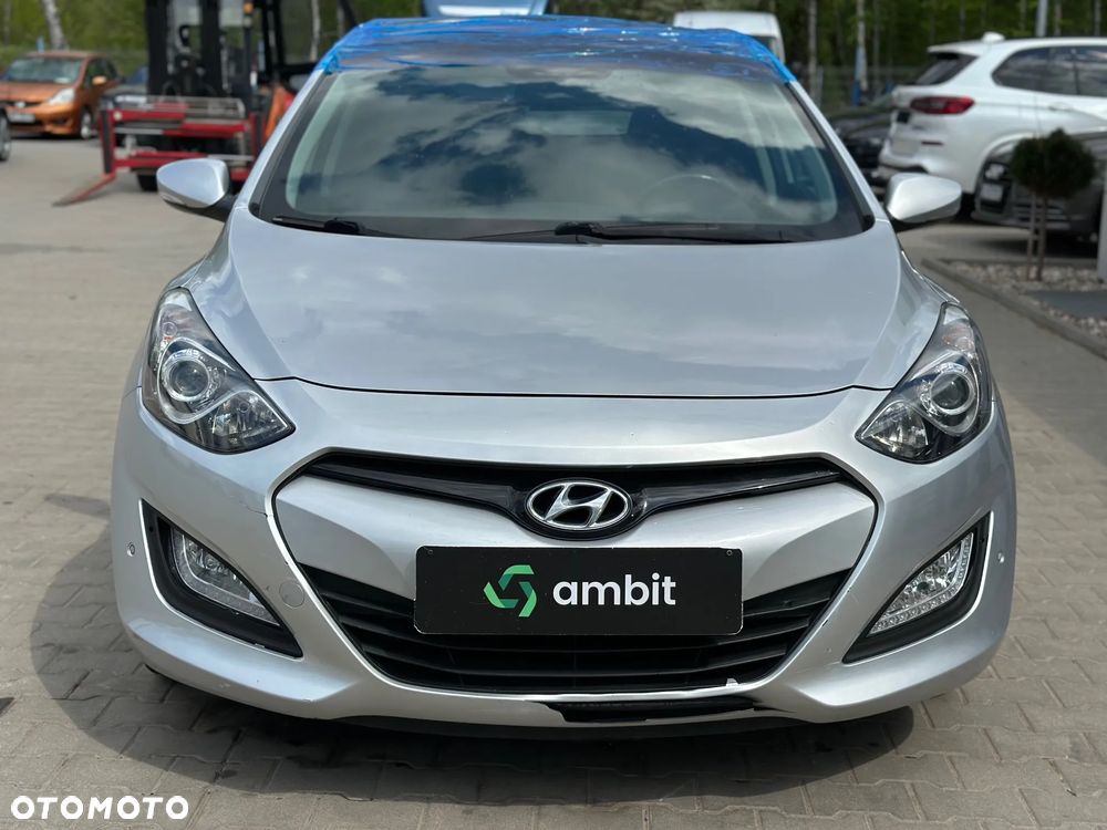 Hyundai i30 blue 1.6 CRDi Trend - 2