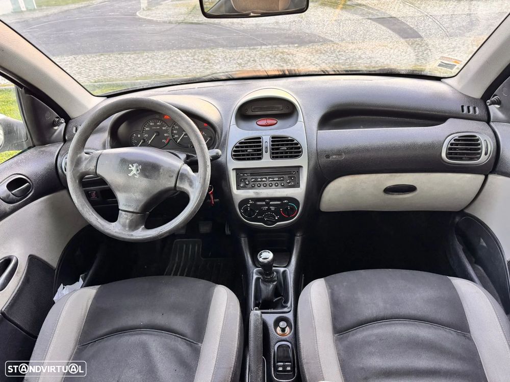 Peugeot 206 1.1 Black & Silver - 8