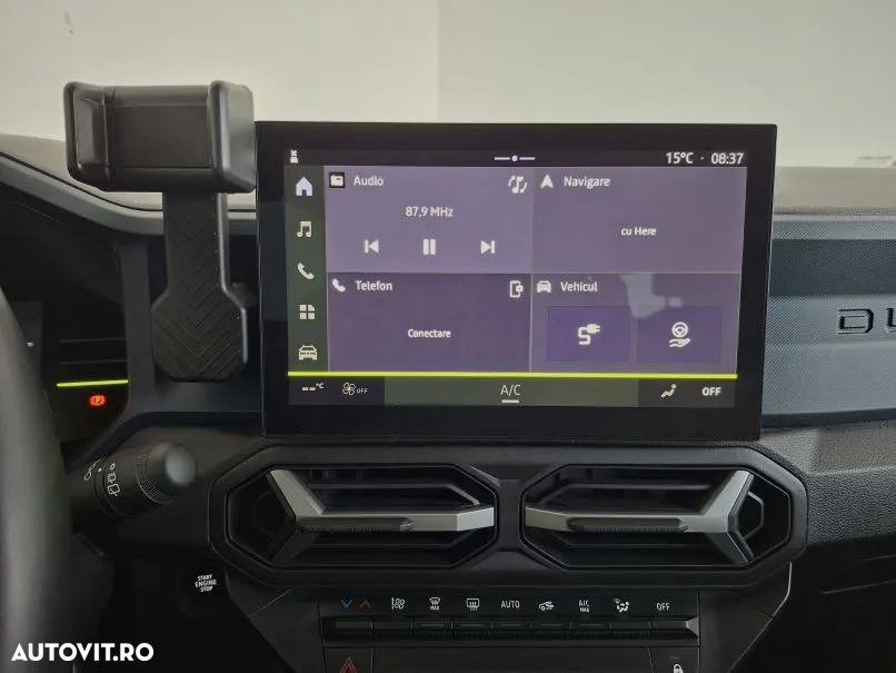 Dacia Duster HEV 140 Journey - 11
