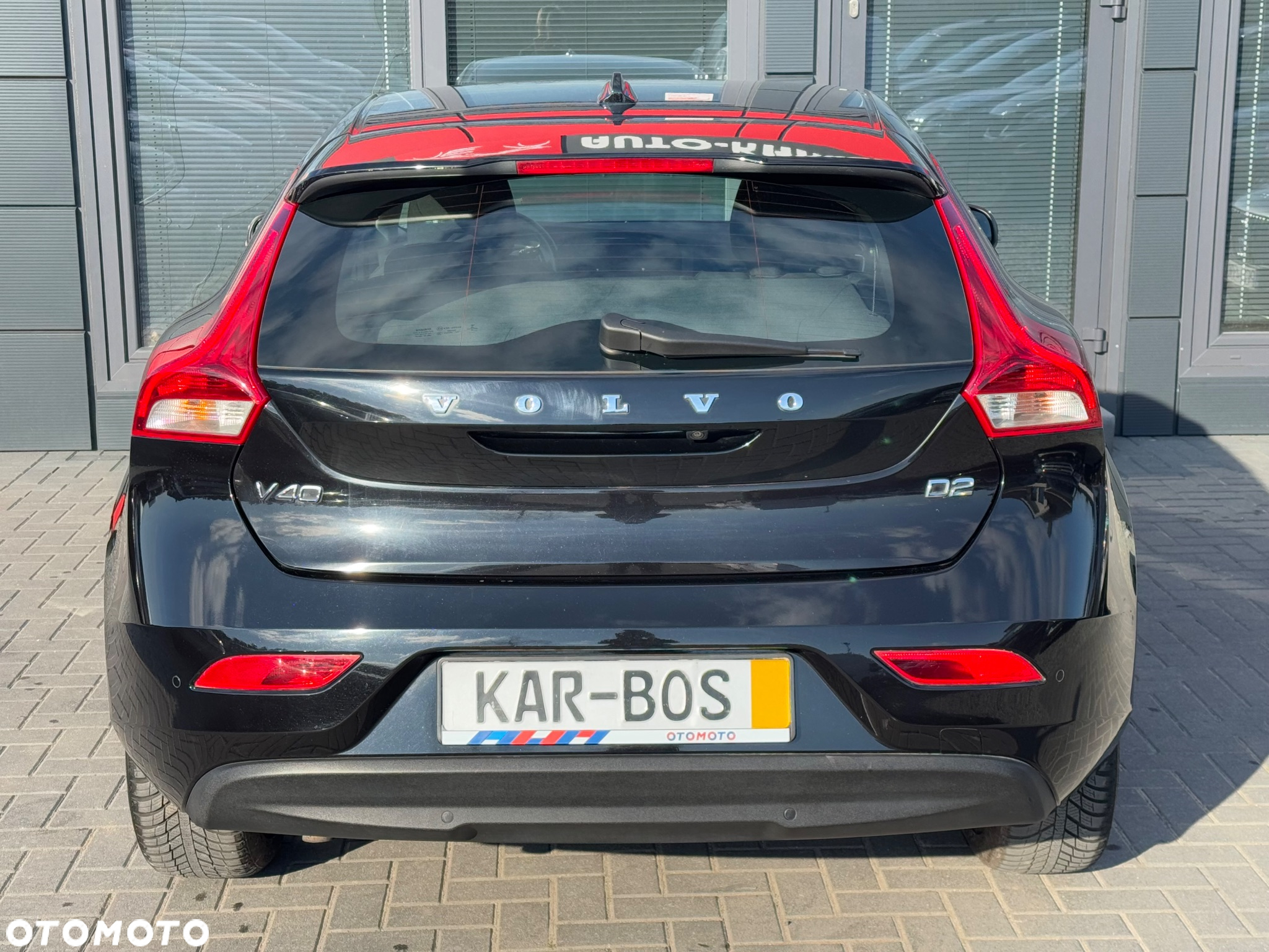 Volvo V40 D2 Drive-E Momentum - 8