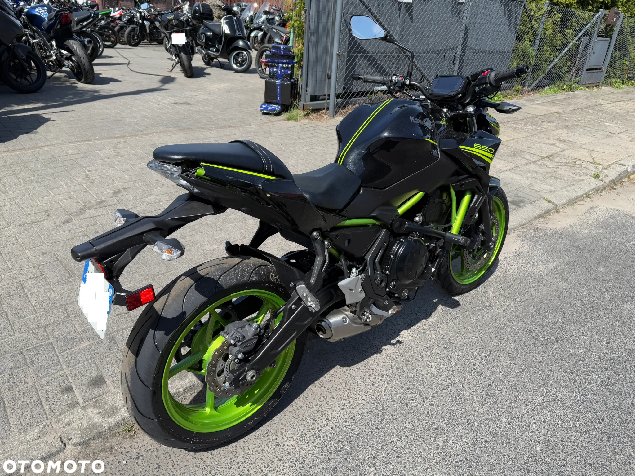 Kawasaki Z 650 - 6