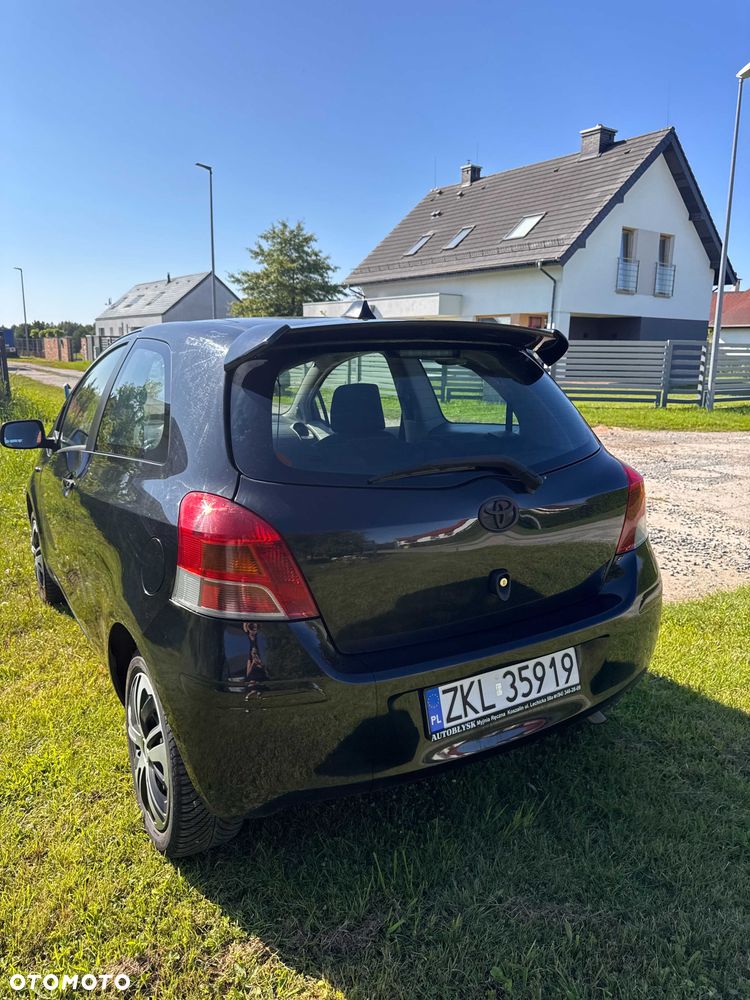 Toyota Yaris - 6