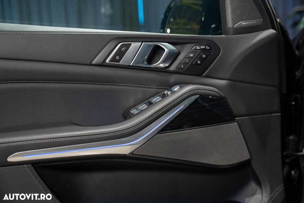 BMW X7 M60i xDrive AT MHEV - 28