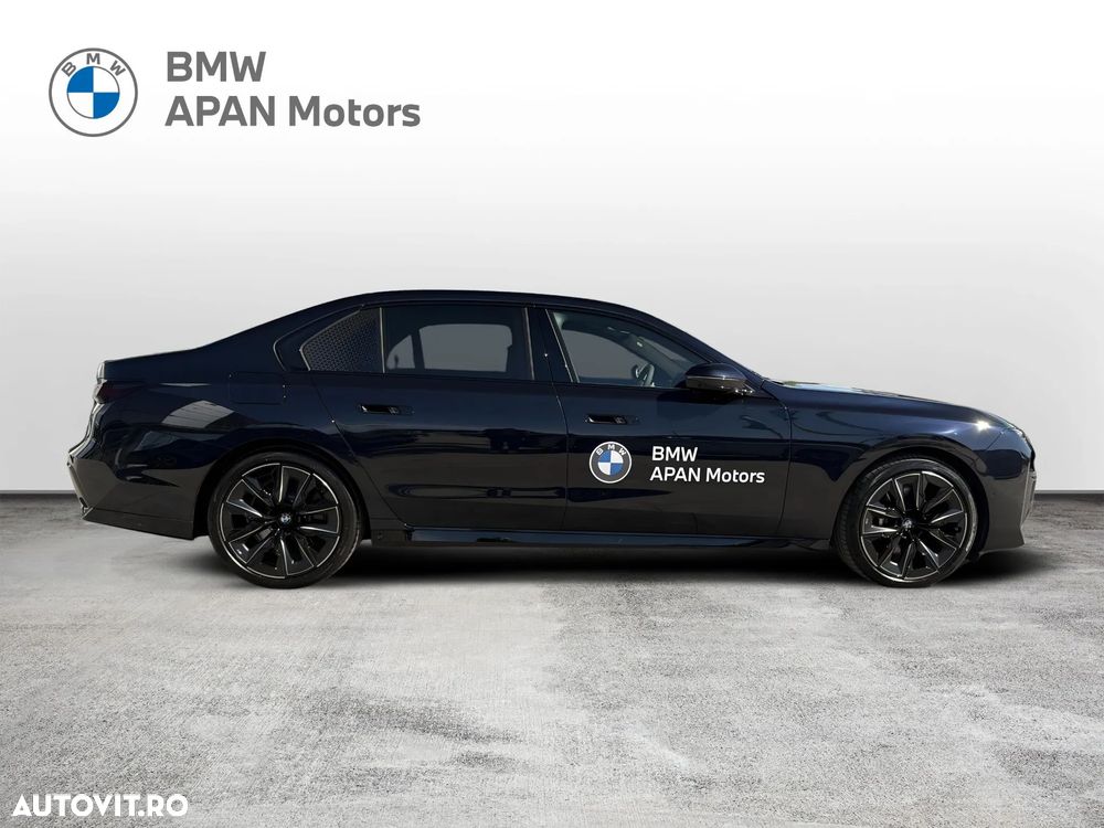 BMW Seria 7 740d xDrive MHEV - 7