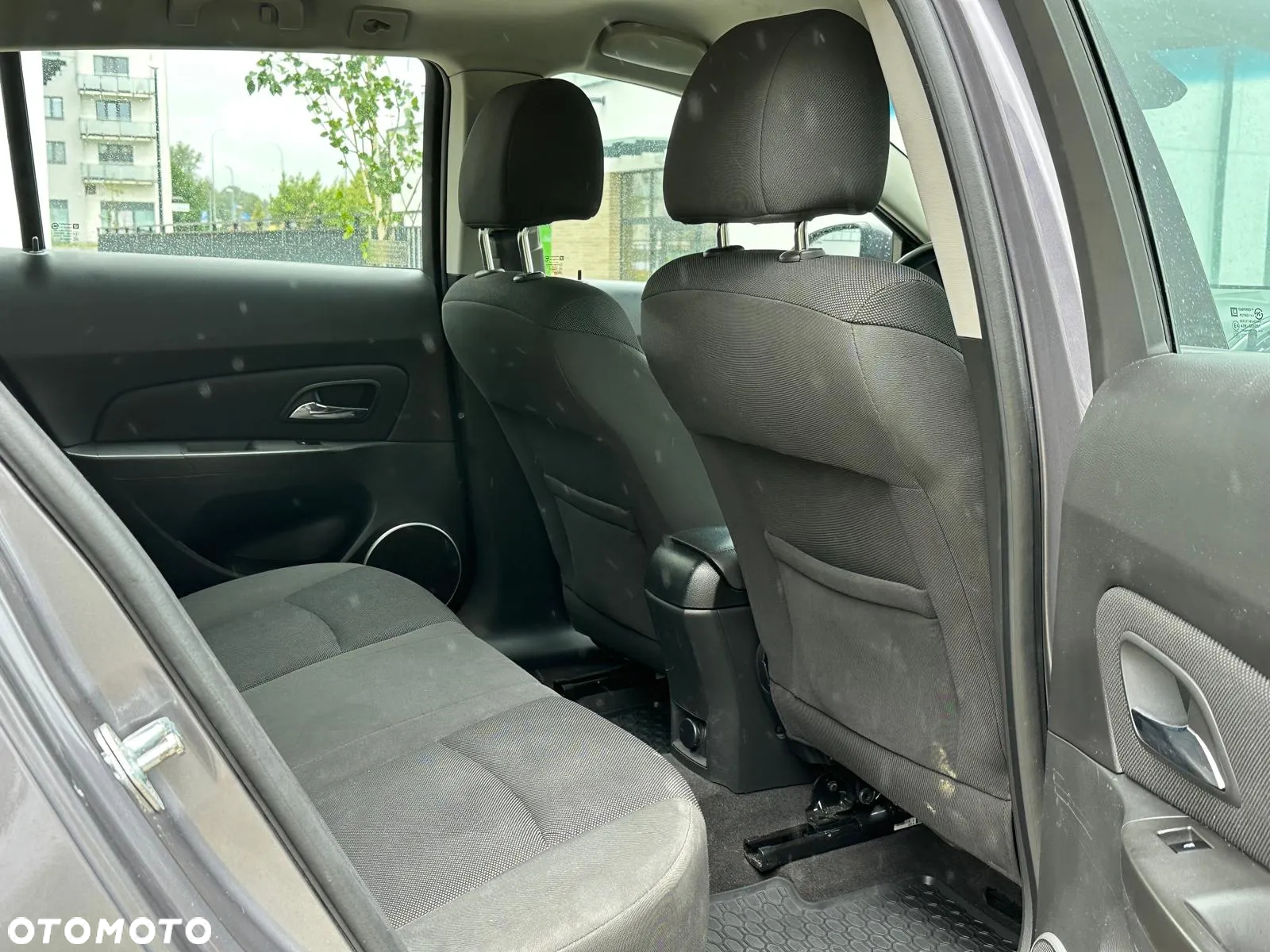 Chevrolet Cruze 1.8 LS+ - 13