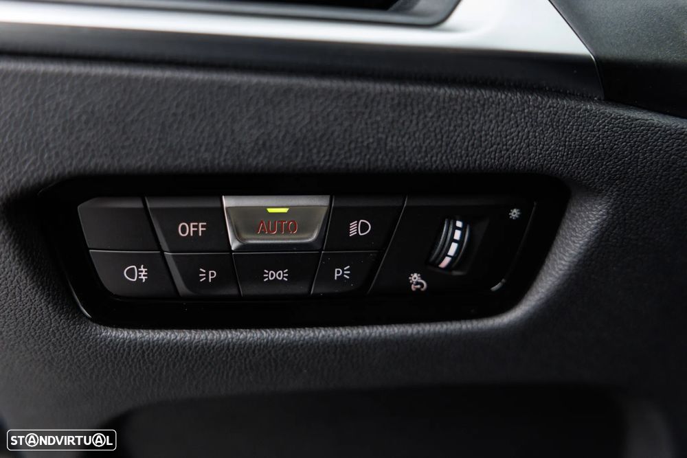 BMW 320 e Pack M Auto - 23