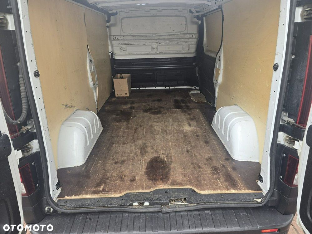 Renault Trafic - 10